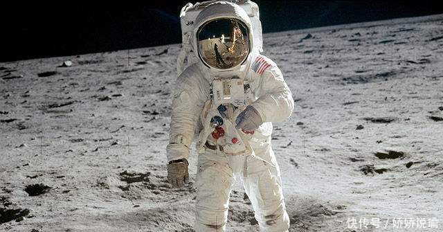 月球是否是外星人造的巨大飞船