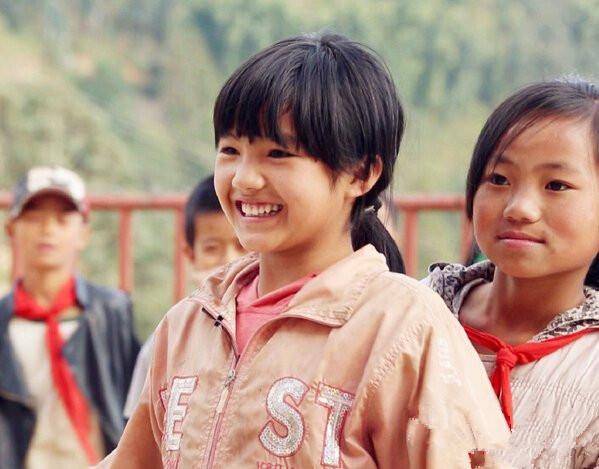 她是《变形计》中最美农村女孩李勒优,长大后变成了杨丞琳 她是《变形计》中最美农村女孩李勒优,长大后变成了杨丞琳