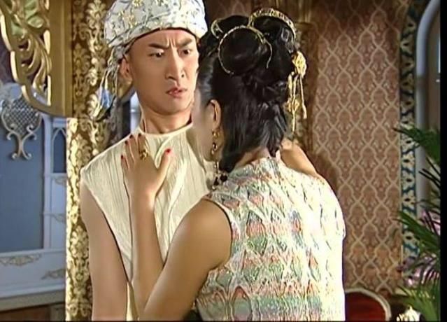 看了慕沙和尔康的感情生活后,你还会认为知画太露骨吗?