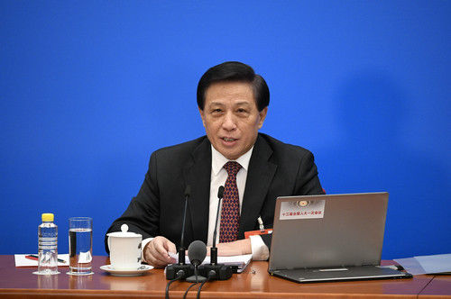 外媒评述:中国奉行防御性国防政策