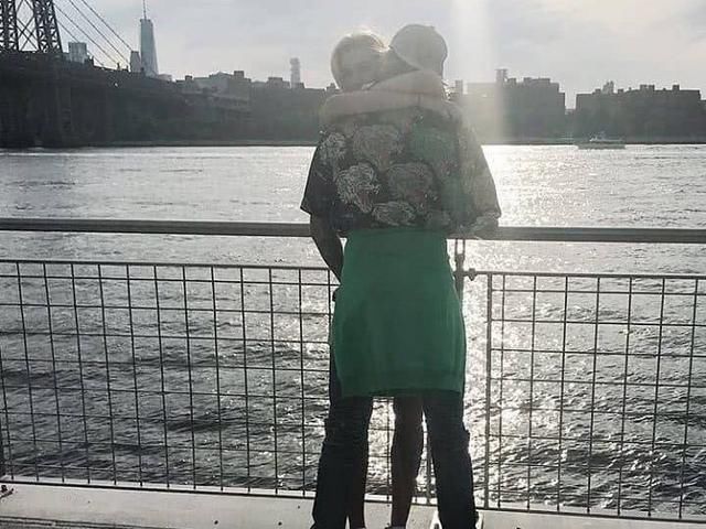 Justin Bieber陈伟霆同穿一件花衬衫,一个像大叔