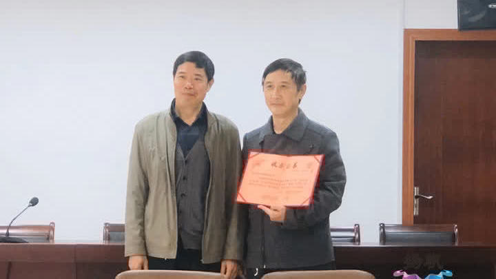 被永久收藏，扬州收藏家珍藏的老地图有了好“归宿”