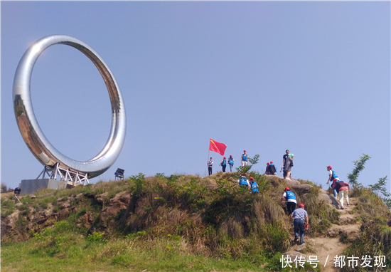 五四青年志愿者在行动