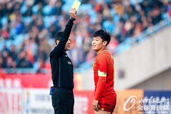 狂怒!伊朗主裁黑U23国足竟因三明治里有肉