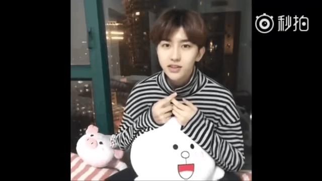 妖孽型男孩蔡徐坤大量素颜照片流出 居然很帅