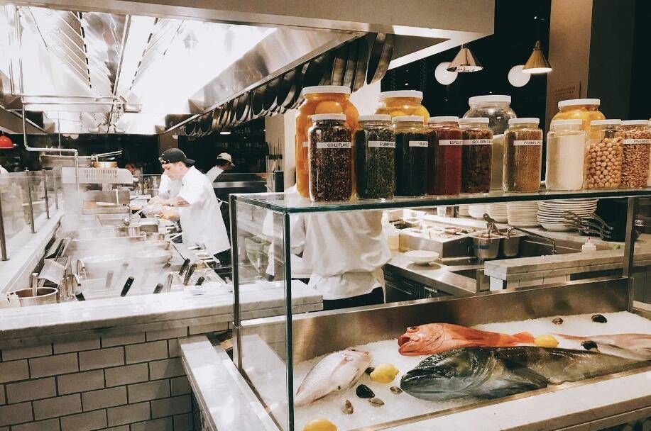 错过这一夜,要看米兰伦敦巴塞罗那的新零售风