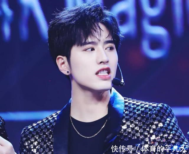 《偶练》未出道但因侧颜走红的罗正, 资源好到