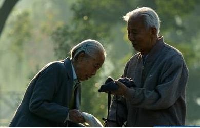 婆婆把两套房和30万全给女儿,不要儿媳妇养老