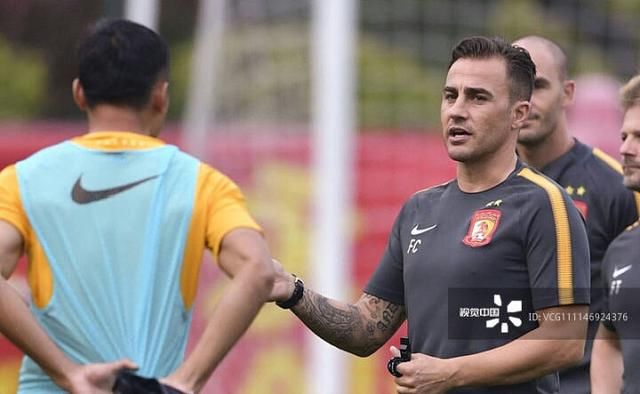 广州恒大里水基地训练备战亚冠!郑智、曾诚参