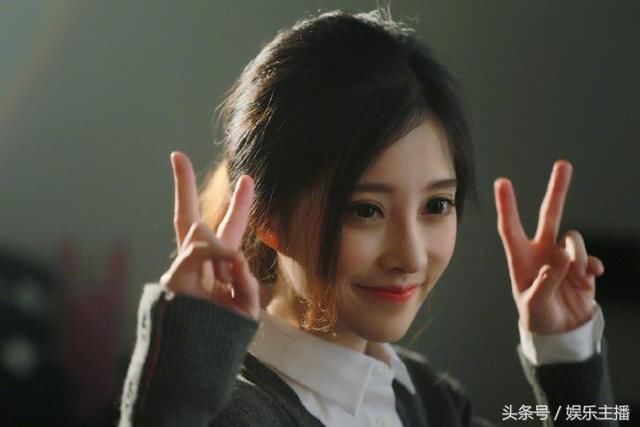 斗鱼游戏主播冯提莫曝光第一粉丝人物 非你莫属!