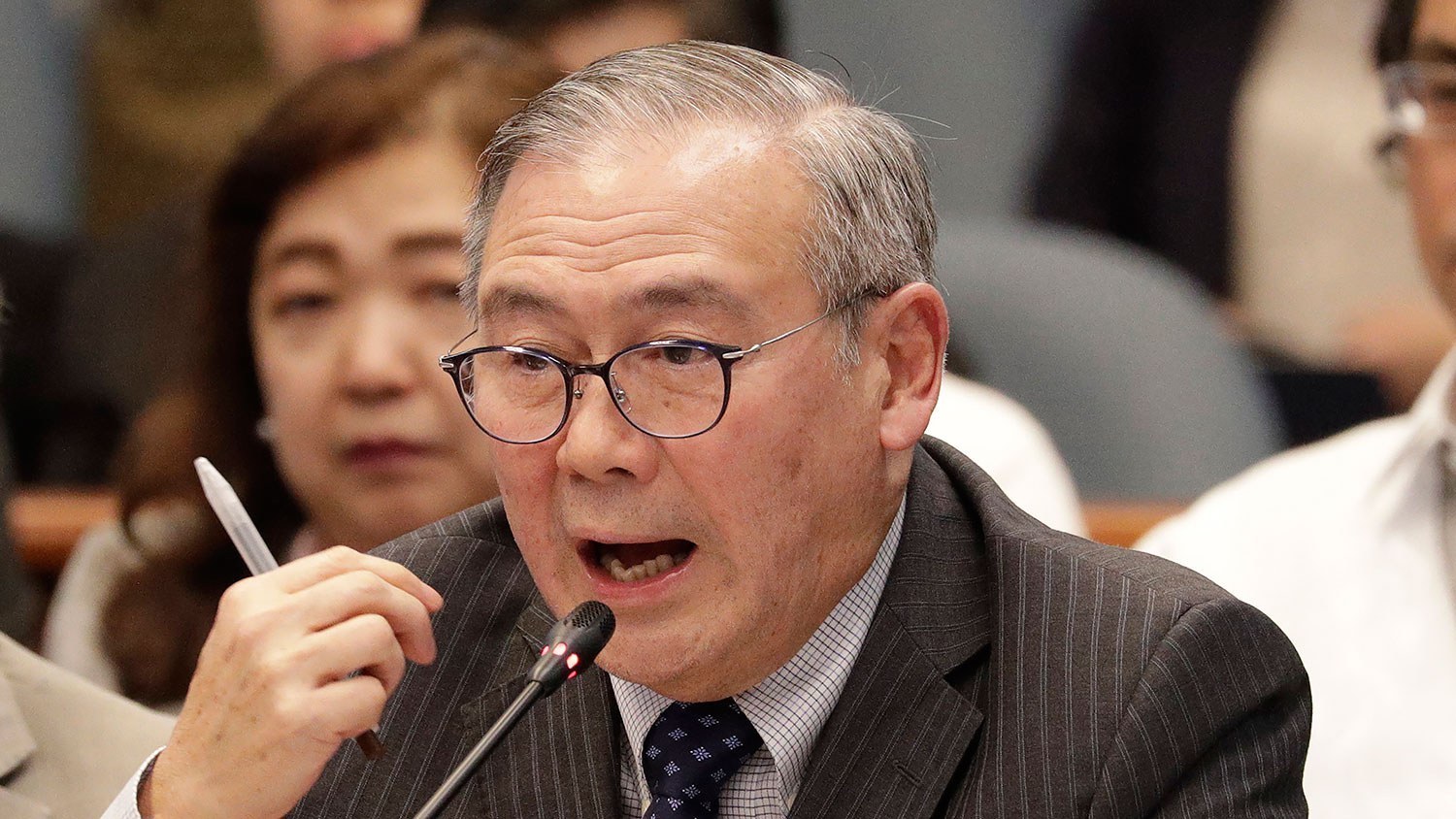 菲外长个人社交账号上爆粗口汪文斌：麦克风外交无法改变事实