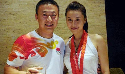 『马琳、张宁益：六次开庭终和解』2010年6月23日，马琳与张宁益的离婚案正式开庭，双方对马琳财产认定存在较大分歧，此后这起官司陷入了旷日持久的拉锯战中。2011年1月，经过六次开庭，双方终于和解，据悉法院判定夫妻二人在北京的房产归张宁益所有，此外马琳还须在2011年6月30日之前支付张宁益500万元的赔偿。