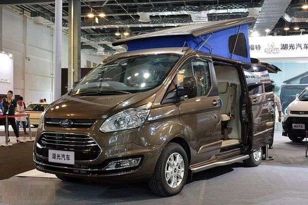 吃住行多功能休旅房车 湖光福特旅行家来袭