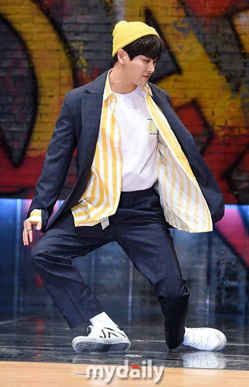 组图:kbs斗舞真人秀发布会 李浩沅李起光等出席