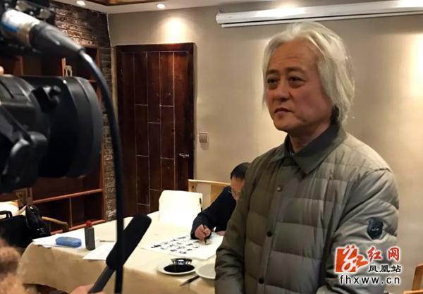 凤凰小子"毛光辉接受采访.