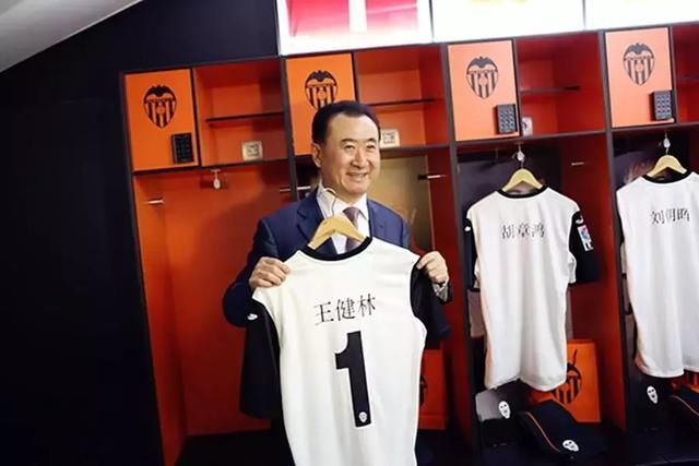 万达回归中超,16支球队背后的房企年销售额超