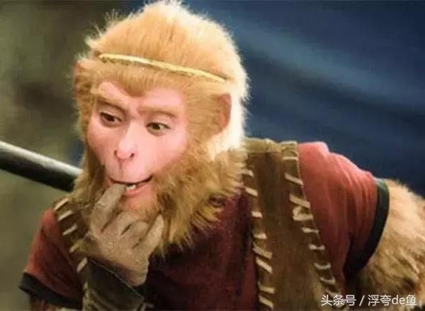 孙悟空有如意金箍棒,六耳猕猴拿的什么兵器?终