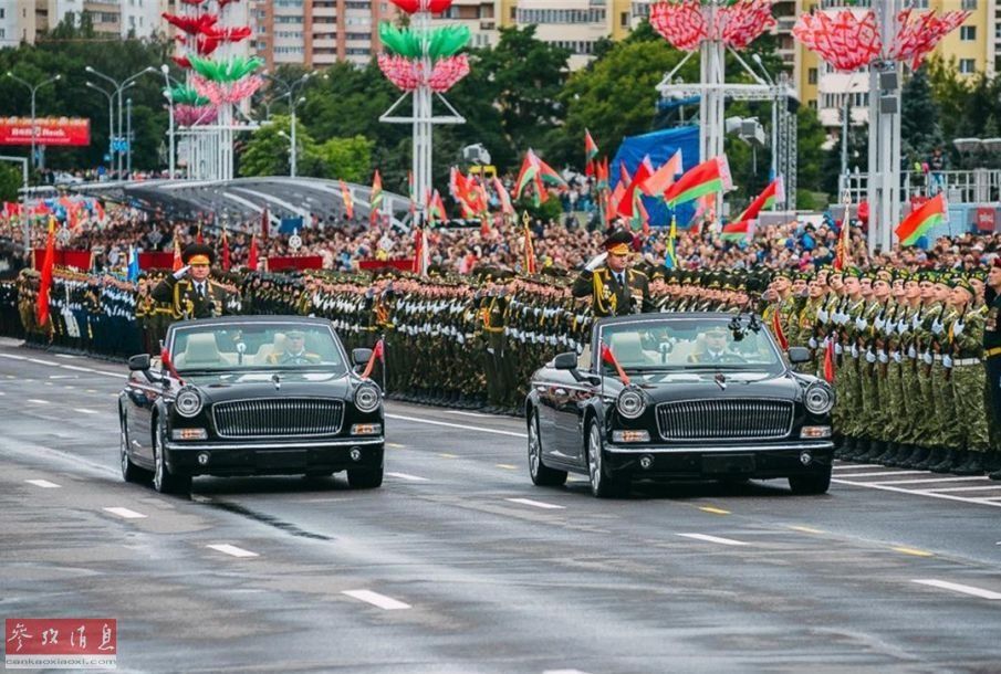 猛士列阵!白俄阅兵出动中国产战车方队