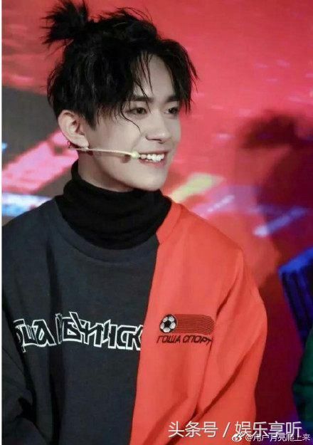 易烊千玺在家爸妈对他的昵称是什么?很苏也很