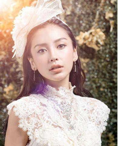 杨颖生完小海绵后着急复出,