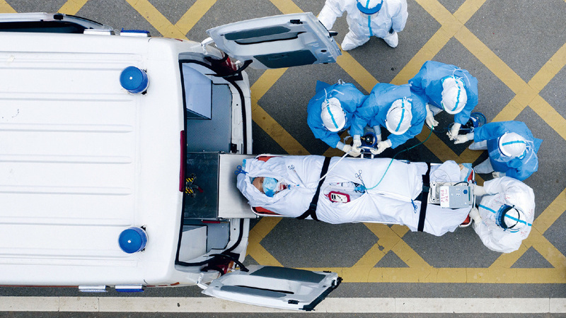 始终把人民生命安全和身体健康放在第一位 始终把人民生命安全和身体健康放在第一位