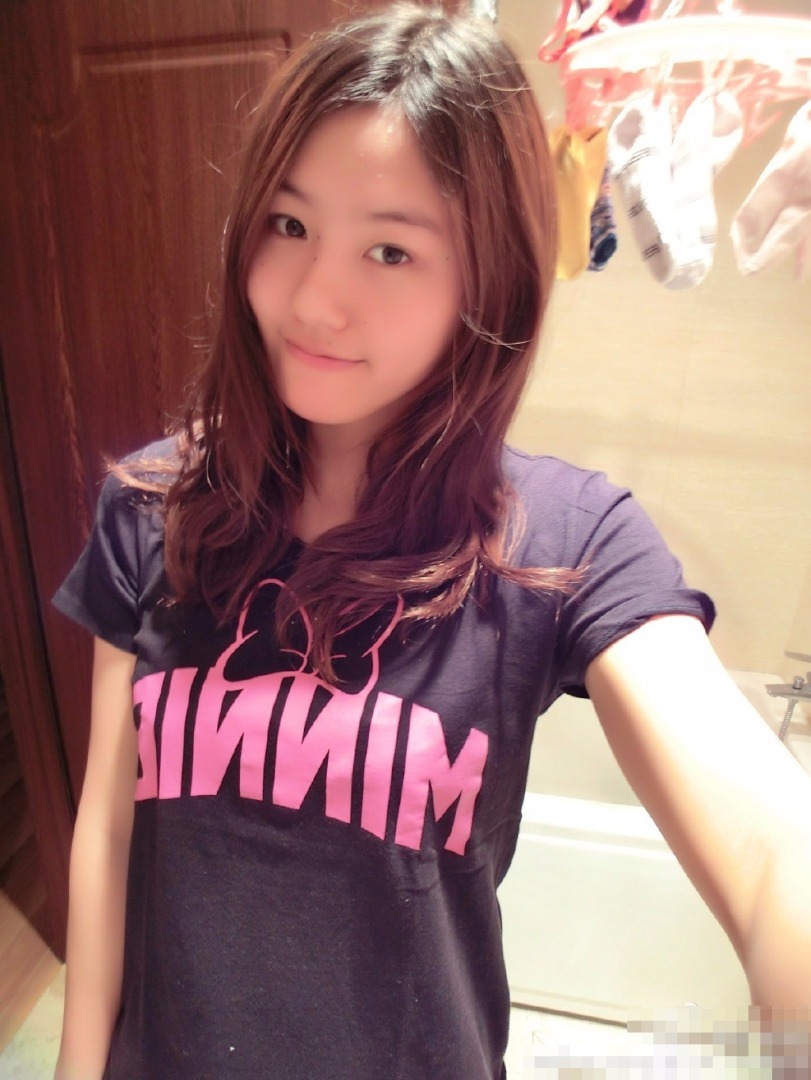 刘湘微博自拍照（资料图）