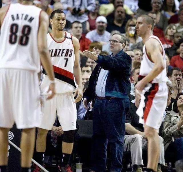 福布斯全球体育老板富豪榜出炉,他居然超过了