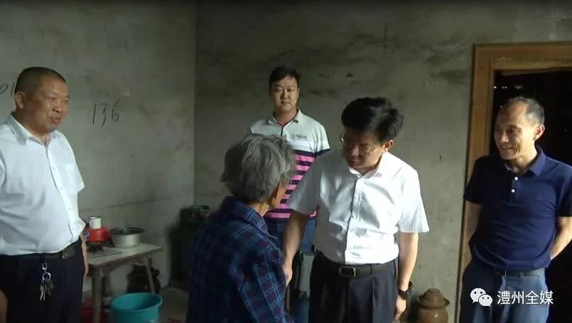 澧县县委书记邹如龙调研指导脱贫攻坚工作