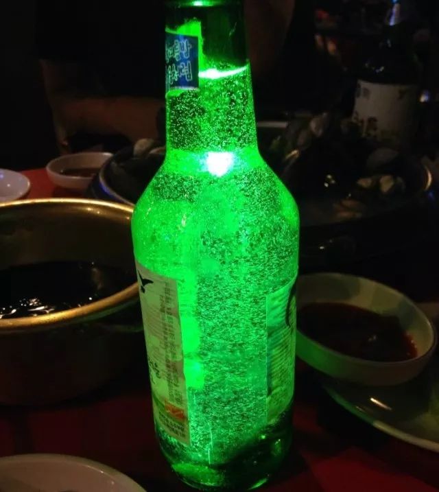 【文化】韩国人这样花式喝酒?!炮弹酒、点滴酒