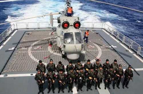 中国海军也门撤侨震撼细节披露:730主炮随时开火