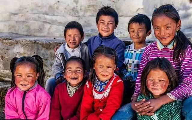 同藏童心 大爱笃行关爱藏区贫困学子物资募捐