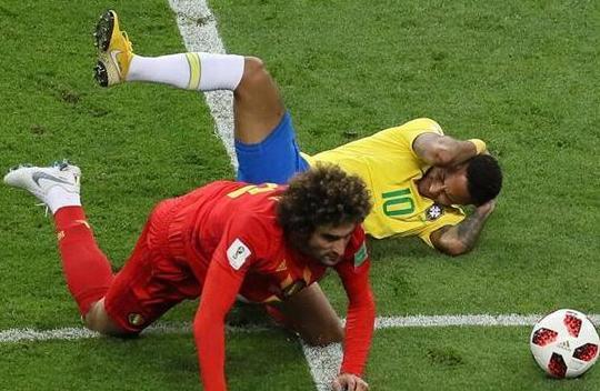 残酷的世界杯! 巴西疑似被漏判4次点球 主裁本