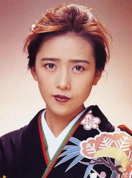 木村拓哉和工藤静香现在的样子 t019bd971ea8f556845.jpg?size=445x600