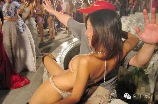 在泰国如何分辨女人和人妖？亮点其实很好找