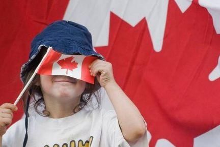 领土多却军事弱的国家,安全防卫只能靠美国!