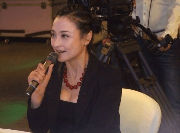 12岁到部队学舞蹈,演杨贵妃碾压范冰冰,因与万