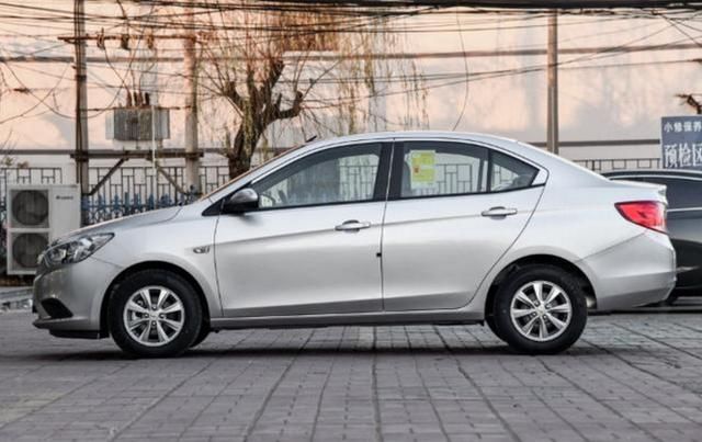 买自动挡汽车是选AT还是CVT?听听修车师傅怎