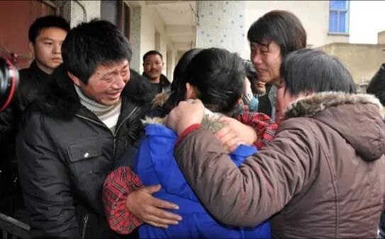 女大学生外出打工,打电话说想吃家里的蒜,父母急忙报警!