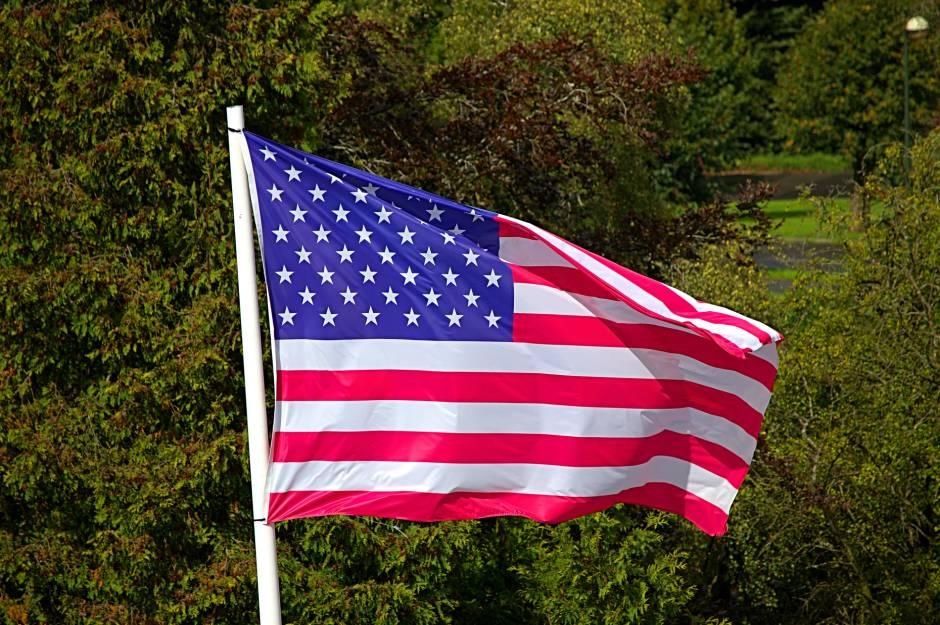 世界黄金储备量最多的15国中,美国拥有8133.5