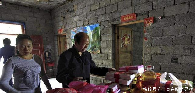 在农村结婚,娘家要十万彩礼,城市结婚,女方送嫁