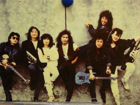 齐秦乐队神秘成员,填词水平不输林夕,却在捧红