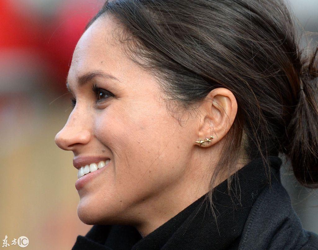 准王妃梅根的黑色头发在英国大火,网友:凯特王