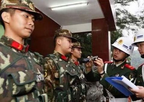 军队里什么兵种最厉害,首长都要敬他们三分