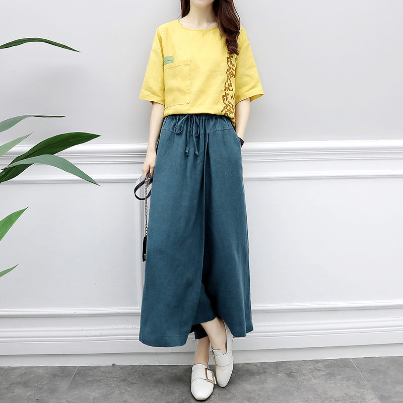 腿粗的女人千万别穿白裤子!学下面女人穿阔腿