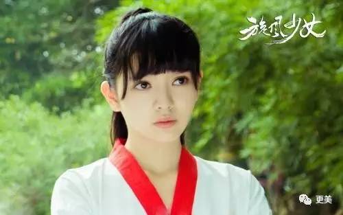 网剧《纳妾记》里,她扮演古灵精怪,正直的宋芸儿