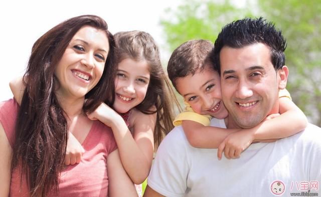 与孩子相伴的唯美句子心情说说 且陪且珍惜亲