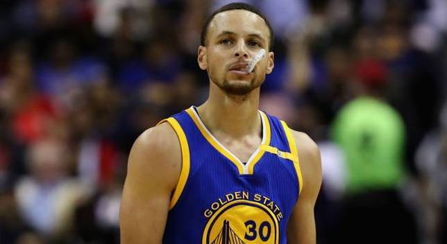 库里5年2亿续约勇士 史上第一个两亿先生诞生!