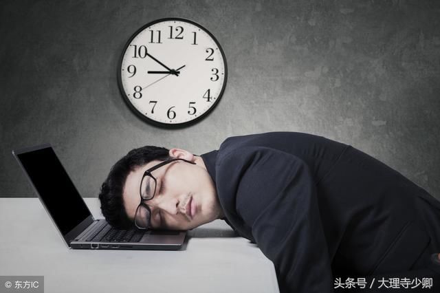 男子连续加班猝死,因这个原因不认定为工亡,公