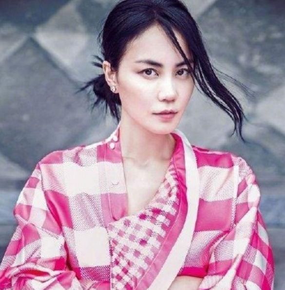 当年周星驰综艺首秀黄了,梁朝伟综艺首秀黄了