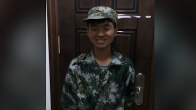 确定不是双胞胎!新生神似王宝强